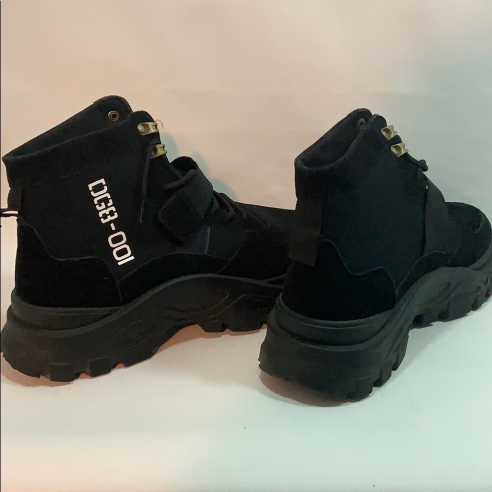 Boots - Picture 2 of 3